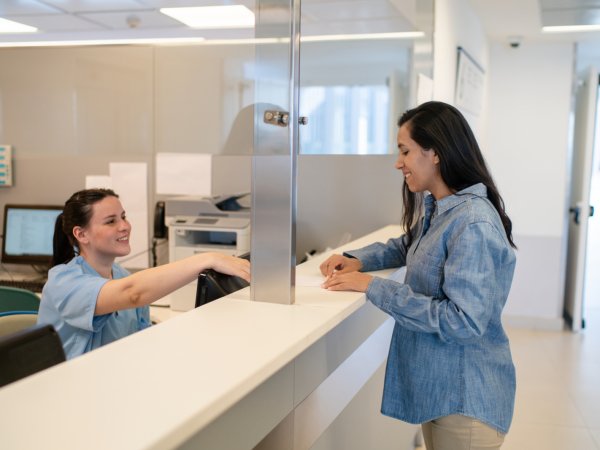 ¿Qué es y cómo comprar un bono de atención médica?